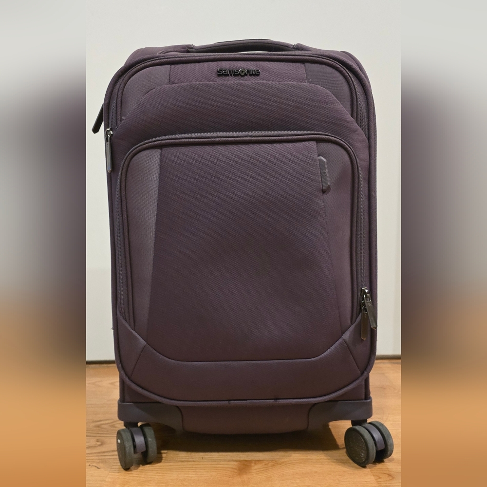 Samsonite Theorym Global Carry-On Spinner